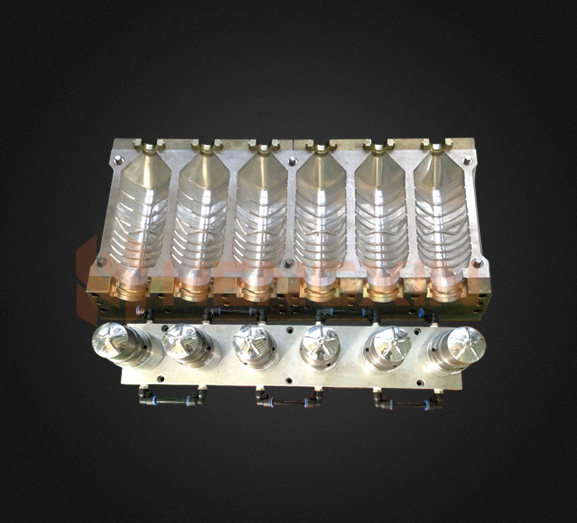 La tendenza dello stampo a più cavità